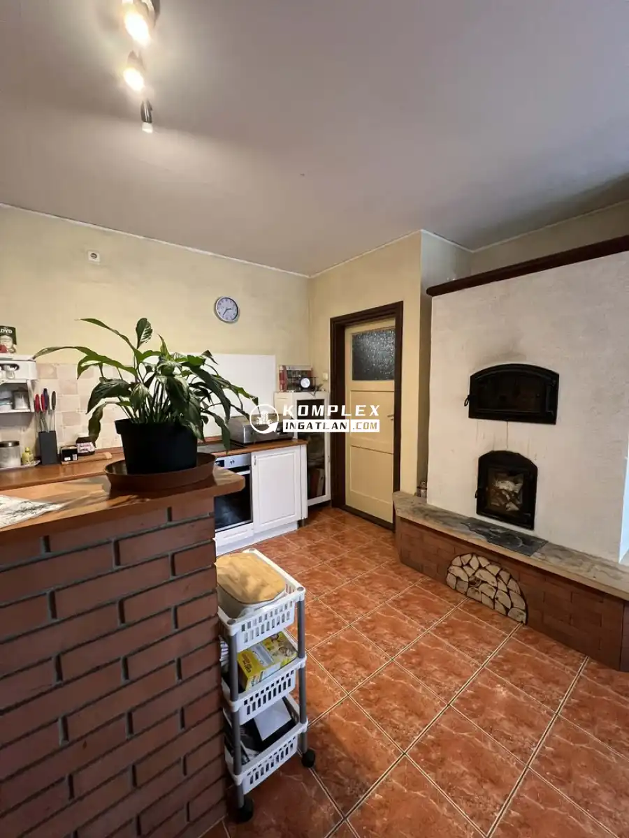 eladó családi ház, Dunaremete