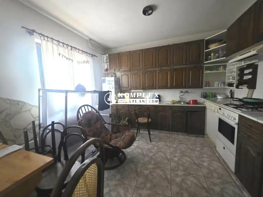 eladó családi ház, Dunaújváros