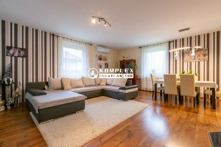 eladó családi ház, Halászi