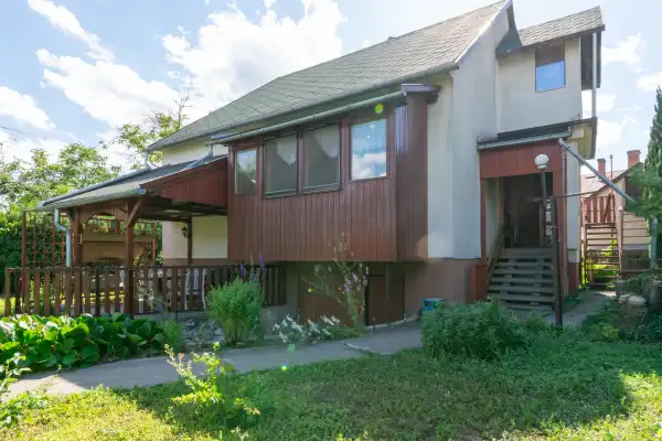 Eladó családi ház, Mosonmagyaróvár 4 szoba 140 m² 74.8 M Ft