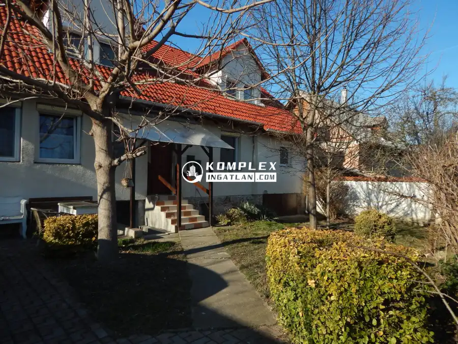eladó családi ház, Tata