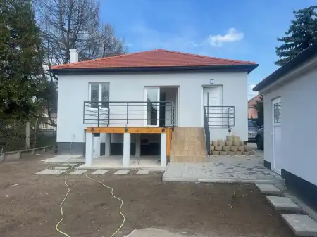 Eladó családi ház, Tatabánya 3 szoba 121 m² 125 M Ft