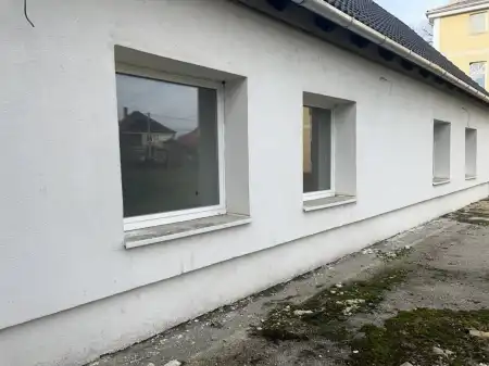 Eladó hotel, szálloda, Kömlőd 13 szoba 435 m² 59.9 M Ft