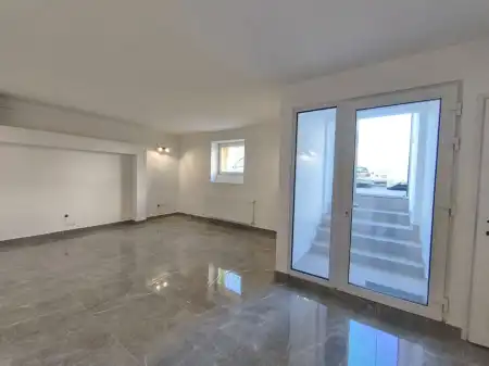 Eladó iroda, Budapest, III. kerület 1 szoba 51 m² 58.5 M Ft