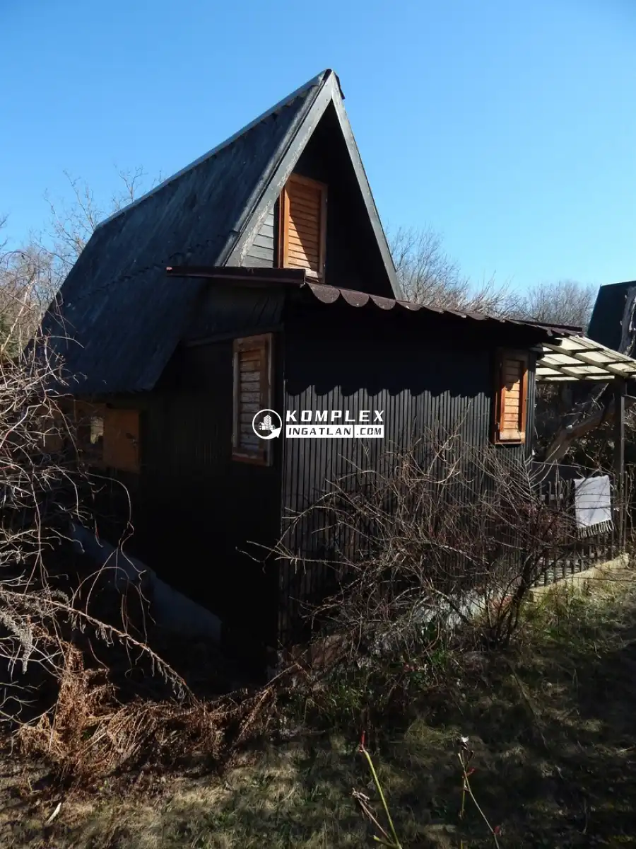 eladó nyaraló, Tatabánya