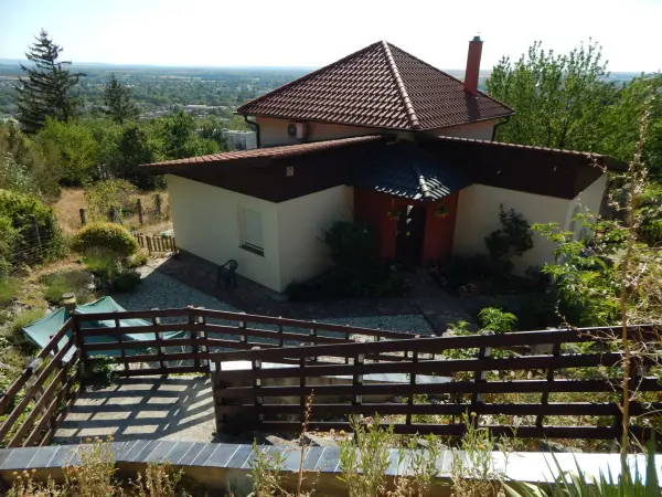 Eladó nyaraló, Tatabánya 4 szoba 124 m² 79.9 M Ft