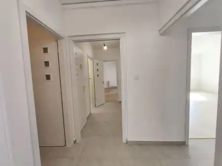 Eladó panellakás, Budapest, III. kerület 3 szoba 85 m² 138 M Ft