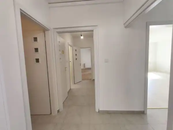 Eladó panellakás, Budapest, III. kerület 3 szoba 85 m² 138 M Ft