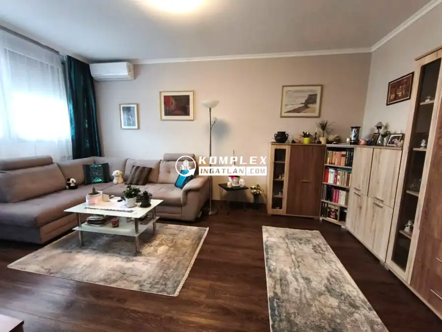 eladó panellakás, Budapest, III. kerület