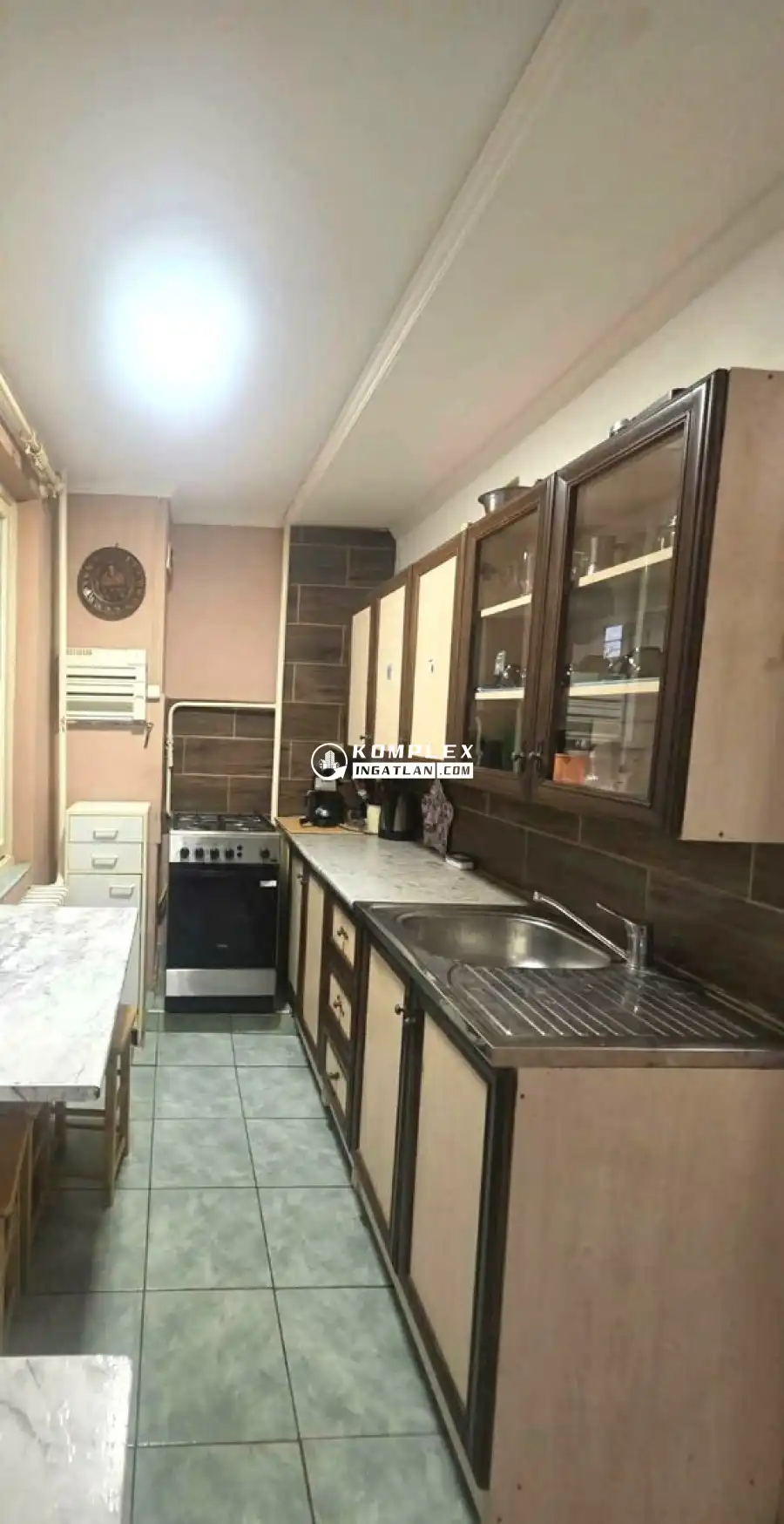 eladó panellakás, Dunaújváros