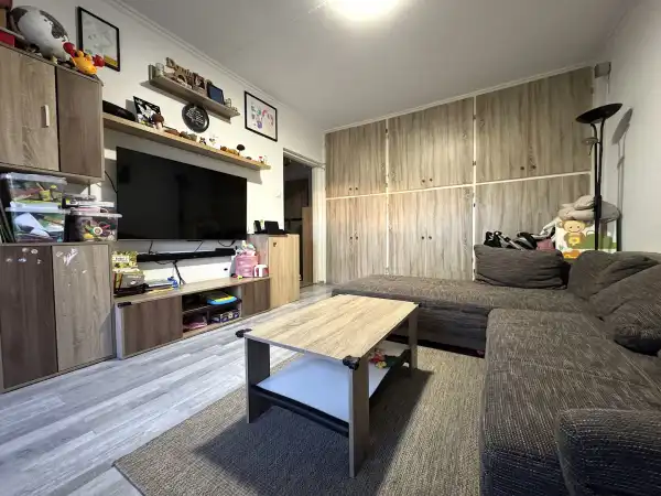 Eladó panellakás, Mosonmagyaróvár 1+2 szoba 55 m² 39.9 M Ft Eladó panellakás, Mosonmagyaróvár 1+2 szoba 55 m² 39.9 M Ft