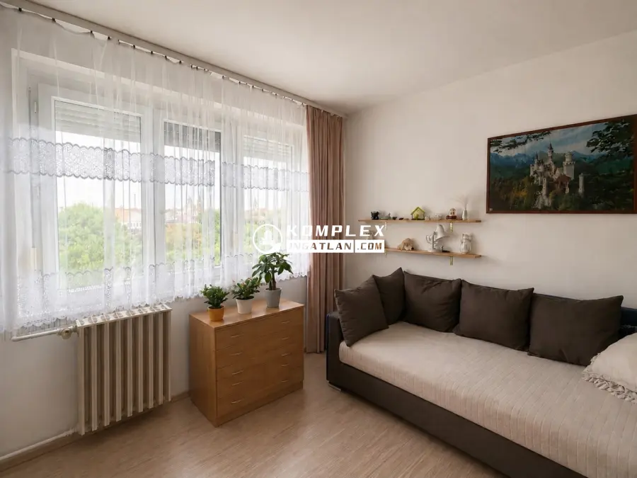 eladó panellakás, Székesfehérvár