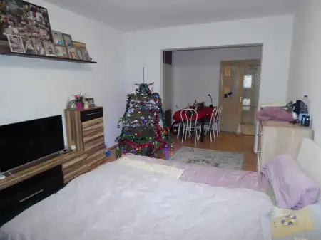 Eladó panellakás, Tatabánya 2 szoba 53 m² 40.3 M Ft