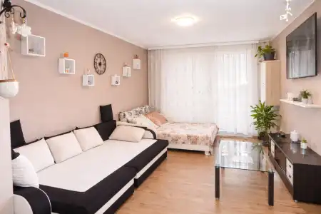 Eladó panellakás, Tatabánya 2 szoba 55 m² 41.5 M Ft