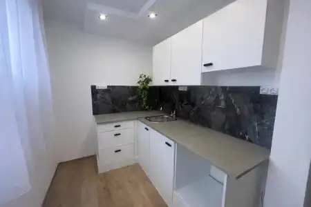 Eladó panellakás, Tatabánya 2 szoba 53 m² 46.9 M Ft