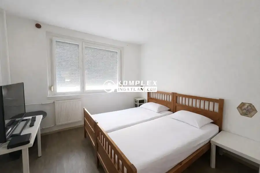 eladó panellakás, Tatabánya