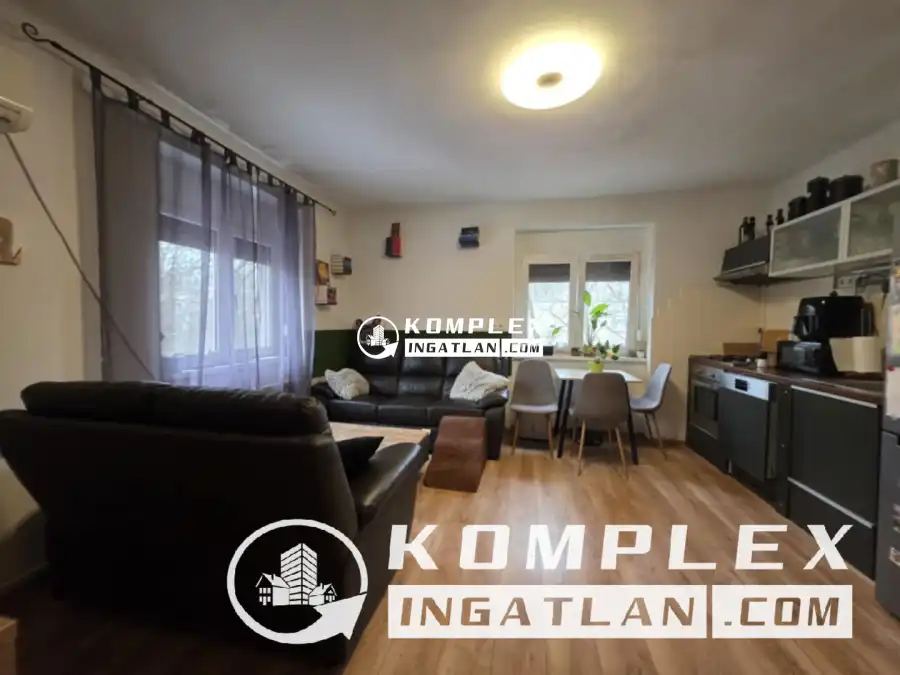 eladó téglalakás, Dunaújváros