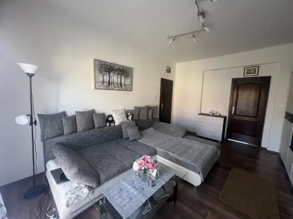 Eladó téglalakás, Oroszlány 2 szoba 53 m² 33.99 M Ft Eladó téglalakás, Oroszlány 2 szoba 53 m² 33.99 M Ft