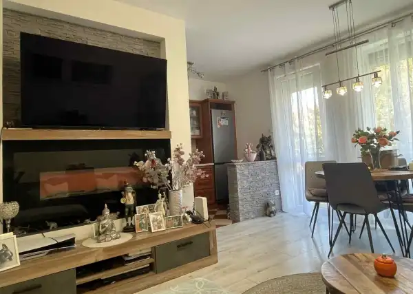 Eladó téglalakás, Sopron 2+1 szoba 75 m² 72 M Ft Eladó téglalakás, Sopron 2+1 szoba 75 m² 72 M Ft