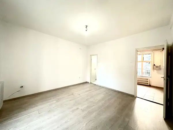Eladó téglalakás, Sopron 1 szoba 30 m² 30.5 M Ft