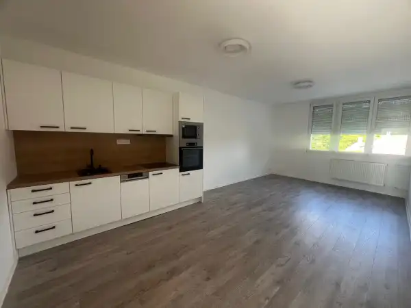 Eladó téglalakás, Tatabánya 2+1 szoba 57 m² 46.5 M Ft