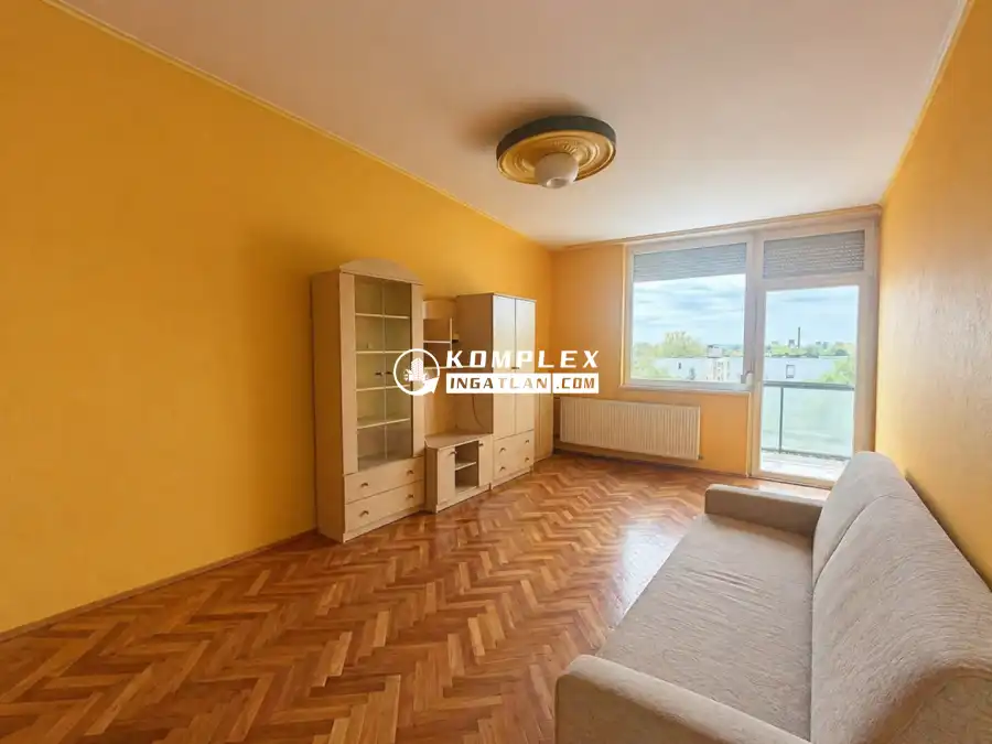 eladó téglalakás, Tatabánya