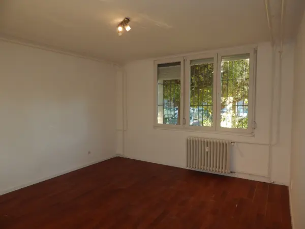 Eladó téglalakás, Tatabánya 1 szoba 41 m² 27.99 M Ft