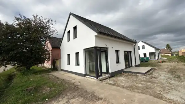 Eladó új építésű családi ház, Levél 4 szoba 92 m² 80 M Ft